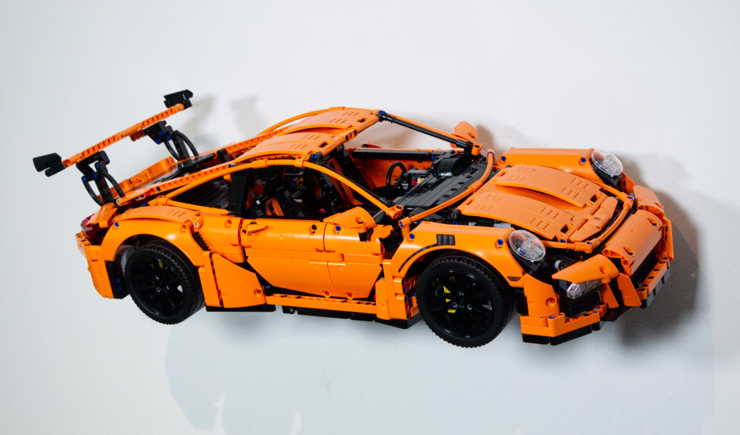 Mocowanie naścienne uchwyt na zestaw LEGO 42056 Porsche GT3RS TECHNIC