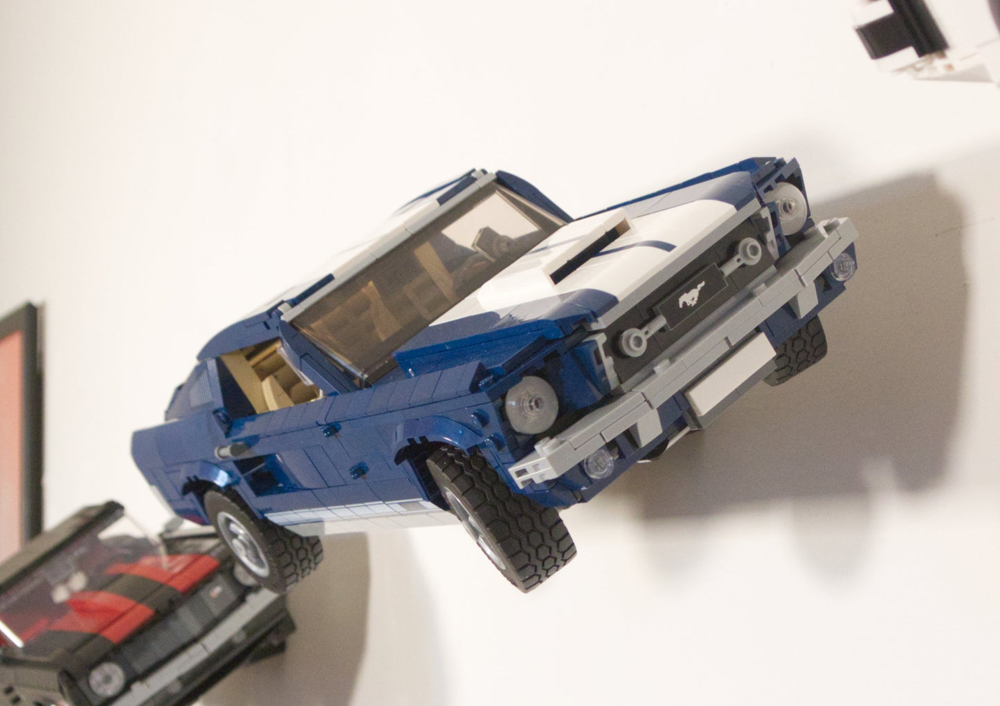 Uchwyt na ścianę na zestaw LEGO 10265 Ford Mustang Creator