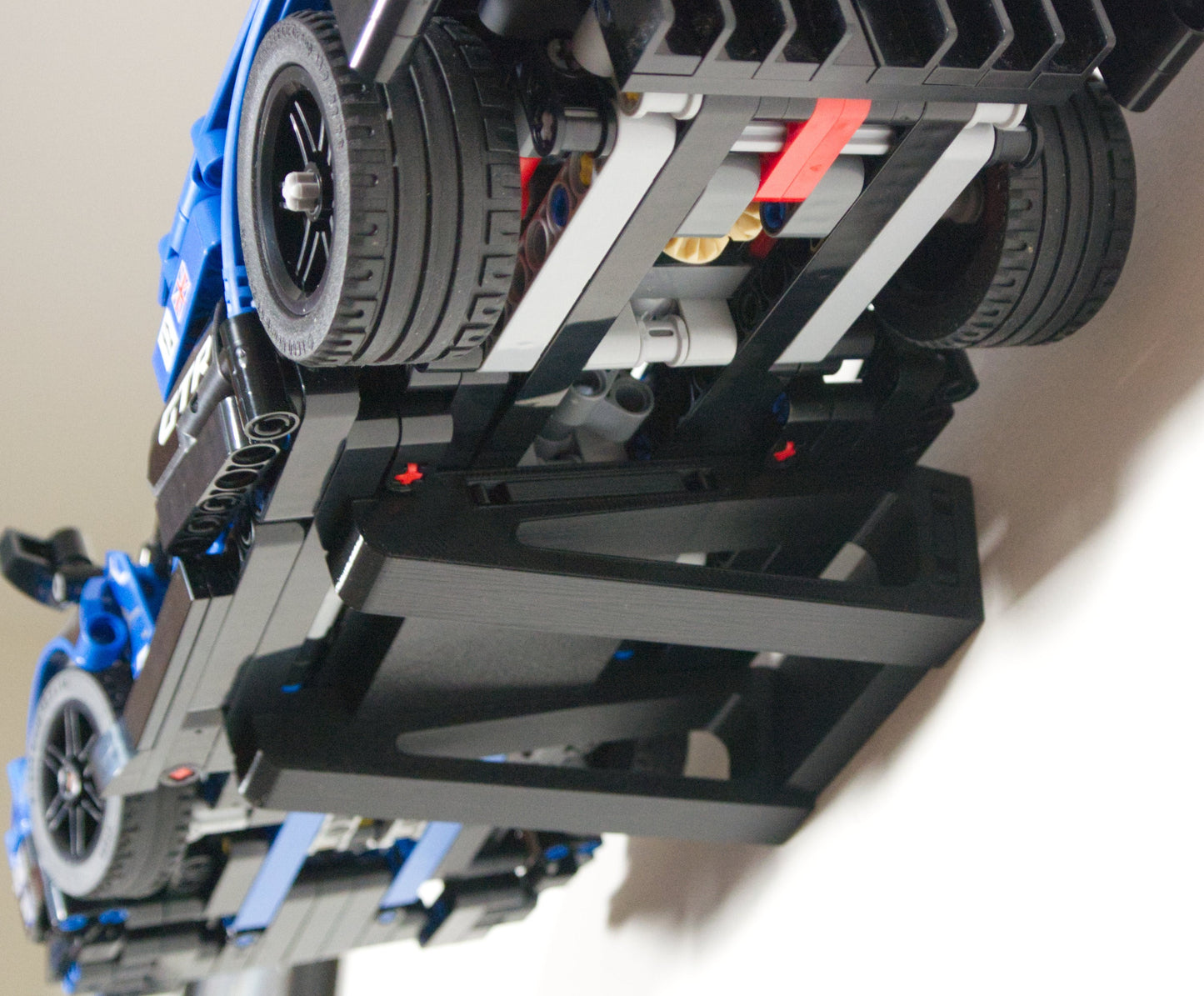 Uchwyt na ścianę na zestaw LEGO GTR SENNA 42123 + Zestaw montażowy