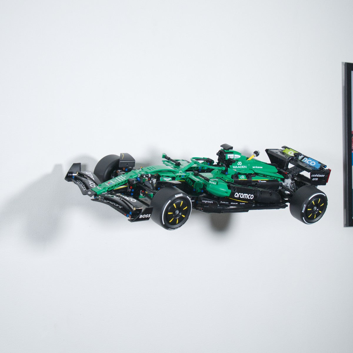 Aston Martin F1 42240 - Uchwyt Na Ścianę Na LEGO Formułę - Poziomy Pionowy