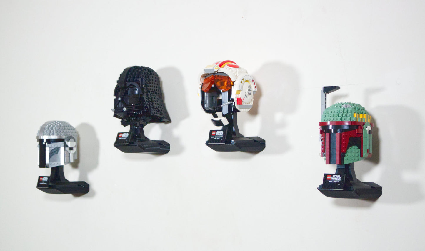 Uchwyt na ścianę na ZESTAW KLOCKÓW LEGO HEŁM + ZESTAW MONTAŻOWY - 2 szt