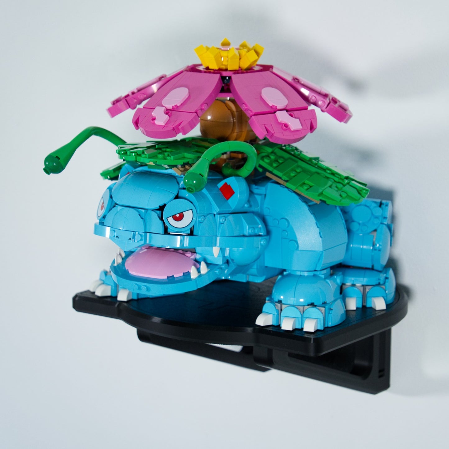 Venusaur z Zestawu 72153 - Uchwyt Na Ścianę Wieszak Naścienny Na LEGO