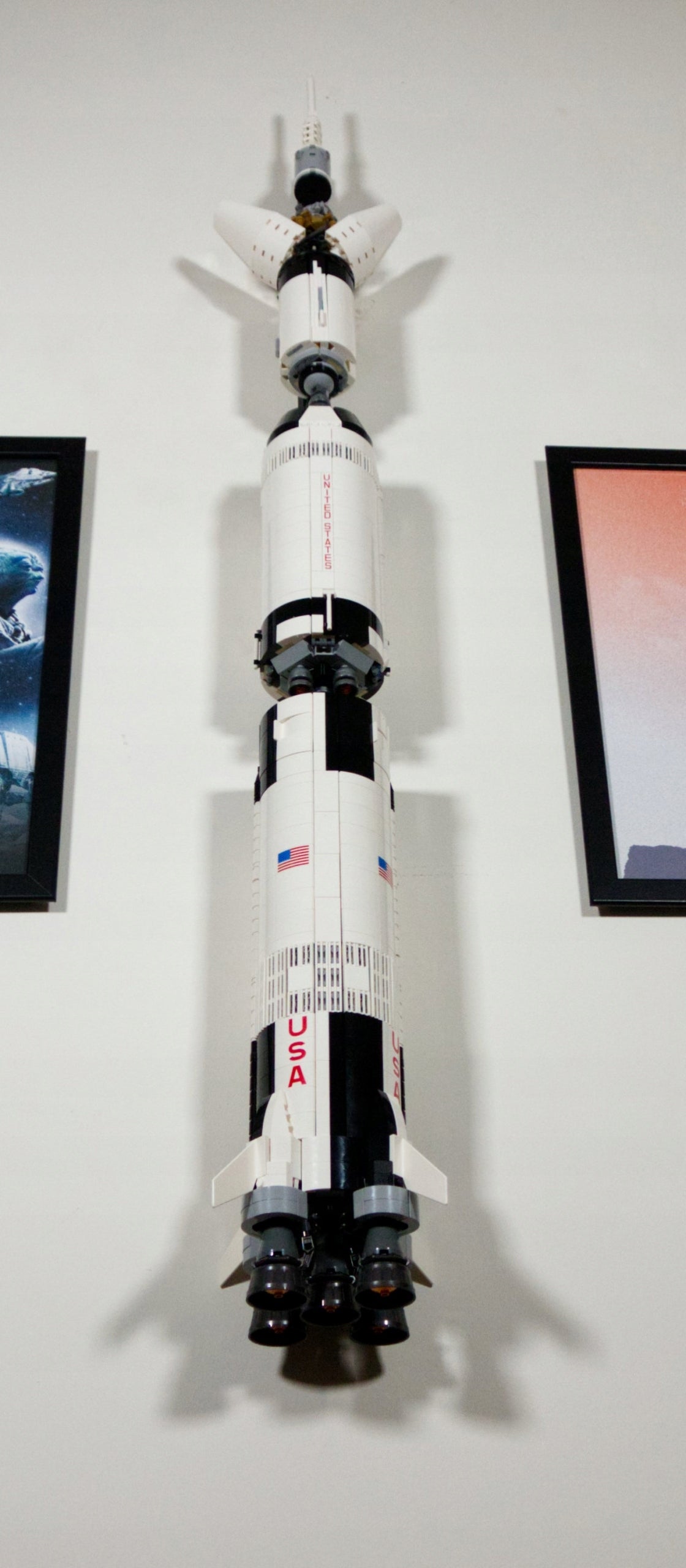 Zestaw uchwytów wieszaków na ścianę na zestaw LEGO SATURN V APOLLO